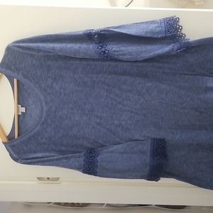 Tunic top with detail sleeves